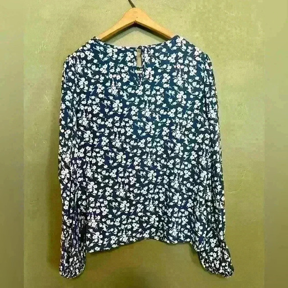 Ditzy Floral Blue Long Sleeve Blouse, Size Large - Picture 3 of 3